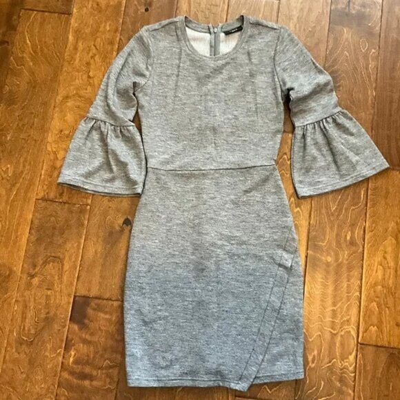 VICI KNIT DRESS Gray Zipper Back Front accent Bell sleeves EUC SMALL - Picture 1 of 3